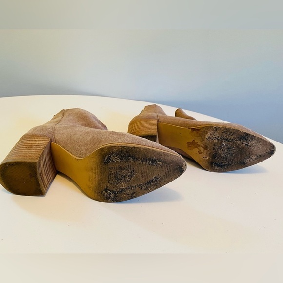 Steve Madden Jillian Ankle Boots Womens Size 6M Taupe Suede Leather Back Zip - Picture 11 of 12